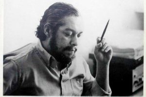 João Nogueira explained Paulo César Pinheiro's many successful musical partnerships by calling Pinheiro "a partner of Brazilian music." 