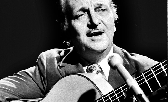 Herivelto Martins (1912 - 1992) still reigns as one of Brazil's greatest Carnival "tragic-romantic" composers continues. 