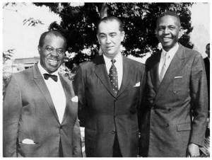 Ataulfo Alves (right) with Louis Armstrong and Juscelino Kubischek, 1960.