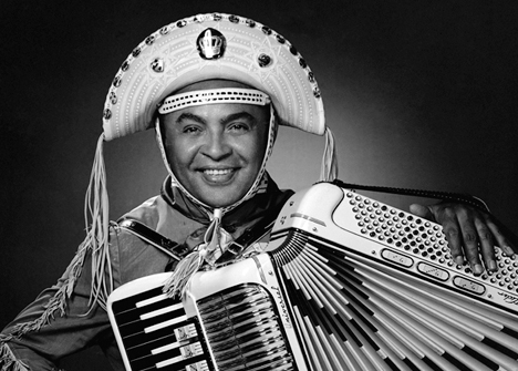 Luiz Gonzaga_O Sertao eh ele.jpg